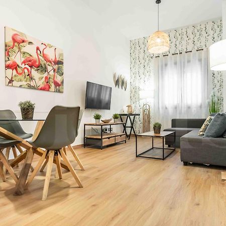 3Br Apartment With Parking And Patio In The Center By Rems Малага Экстерьер фото